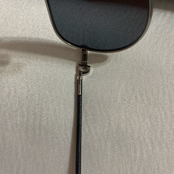 Cartier premier sunglasses black and platinum - Picture 9 of 13